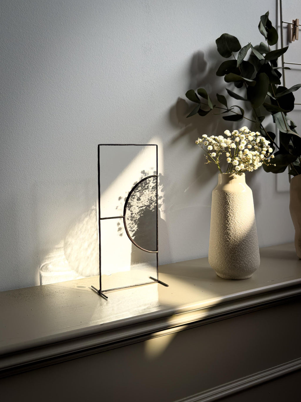 Dual Harmony – Gray Japandi Glass