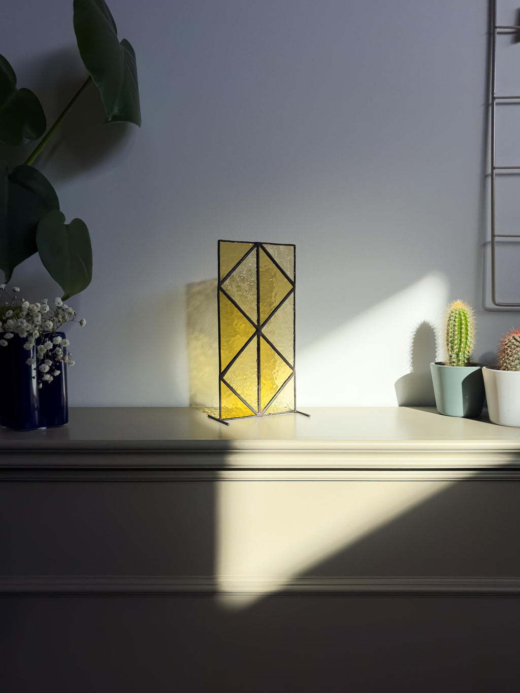 Retro Light – Tiffany Stained Glass Suncatcher