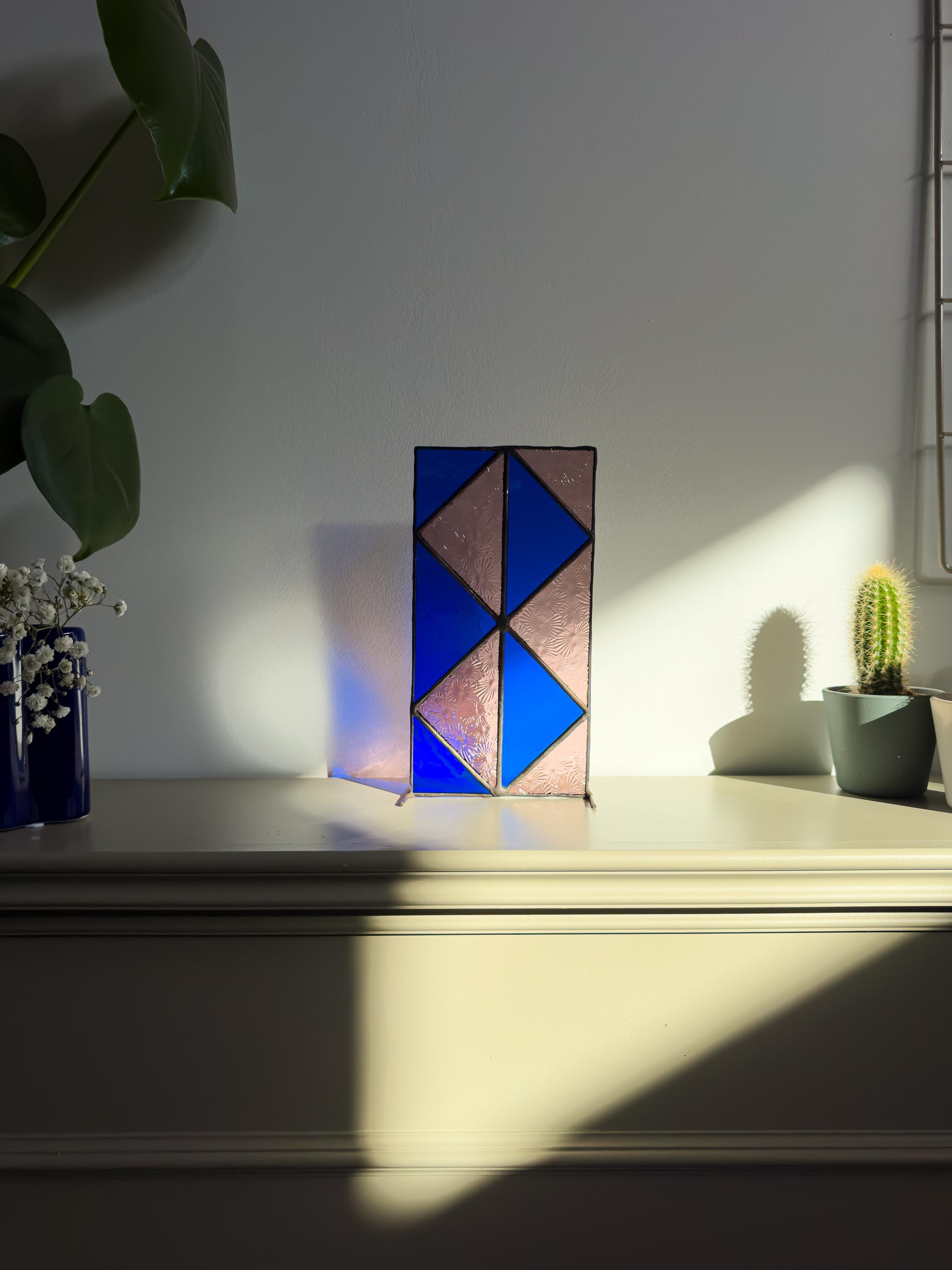 Retro Light – Tiffany Stained Glass Suncatcher