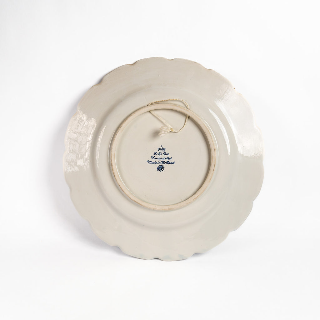 Delft-Style Blue & White Wall Plate – Floral Basket Design