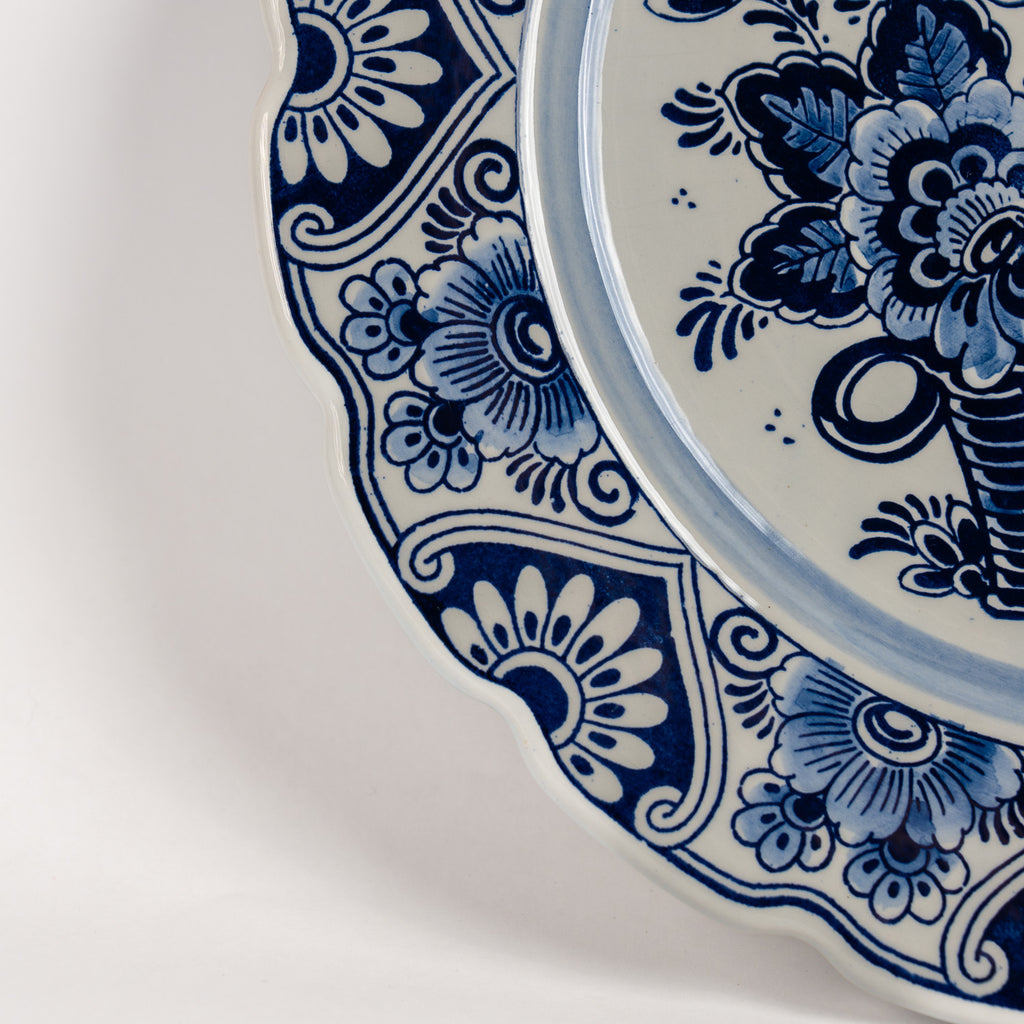Delft-Style Blue & White Wall Plate – Floral Basket Design