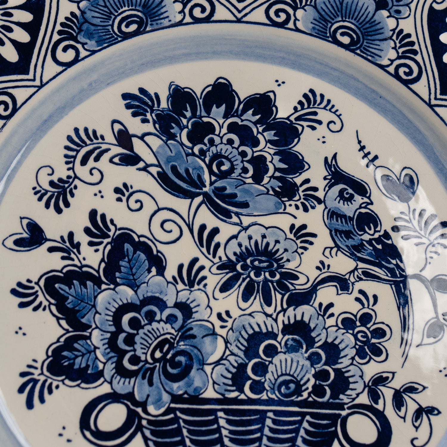 Delft-Style Blue & White Wall Plate – Floral Basket Design