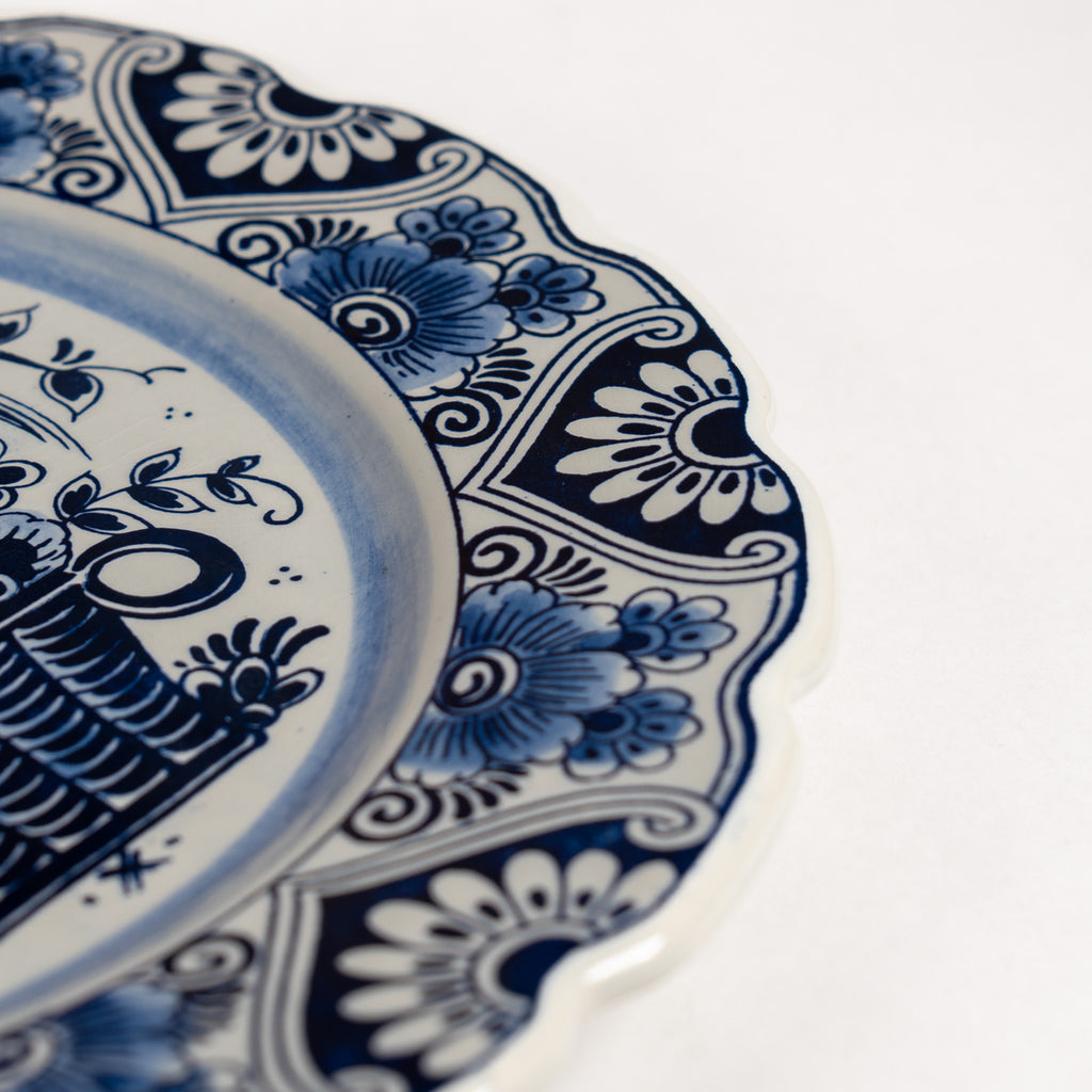 Delft-Style Blue & White Wall Plate – Floral Basket Design