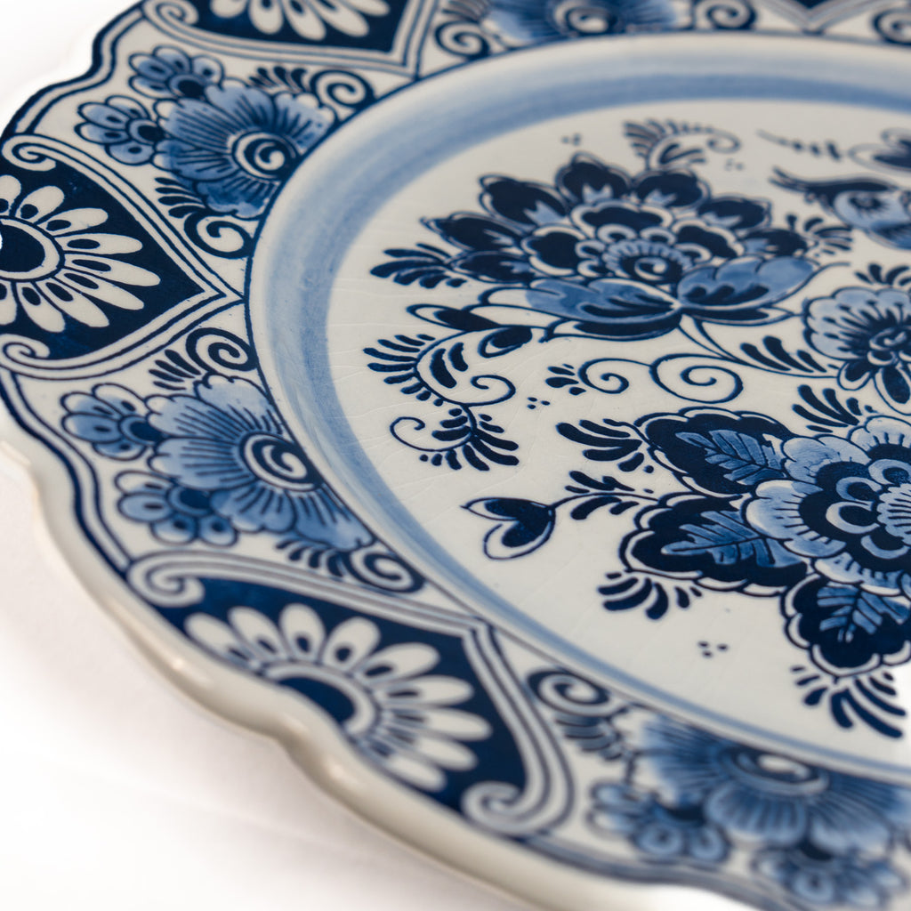 Delft-Style Blue & White Wall Plate – Floral Basket Design