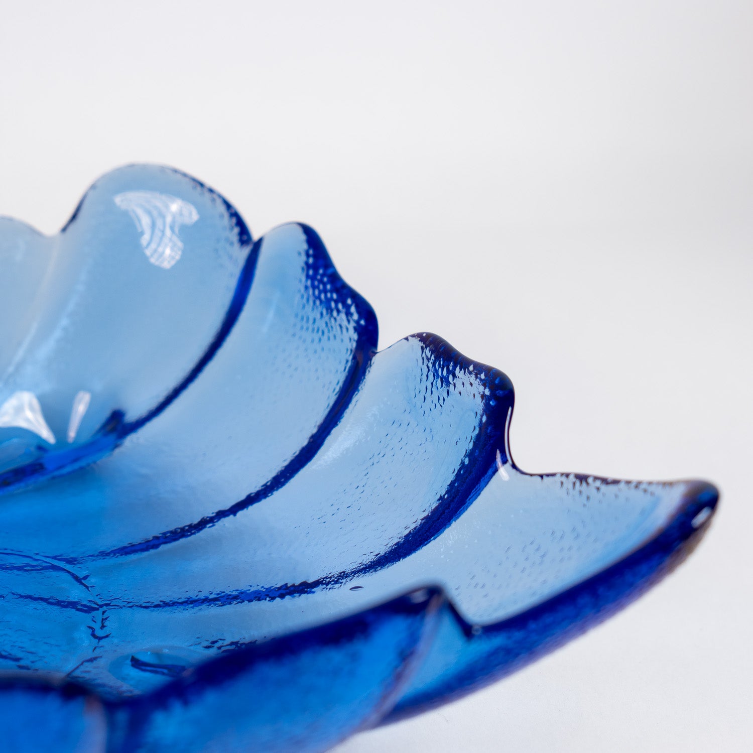 Set of Two Cobalt Blue Glass Leaf Bowls – Vintage European Pressed Glass